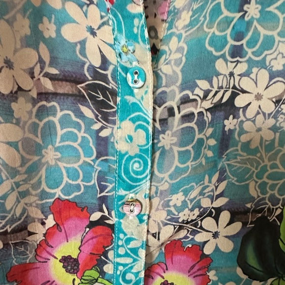 Johnny Was Colorful Floral Button-Up Shirt petite size XS - Picture 9 of 9